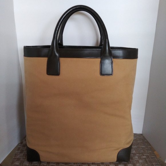 Gucci Shelly Top Handle Tote - Picture 3 of 15